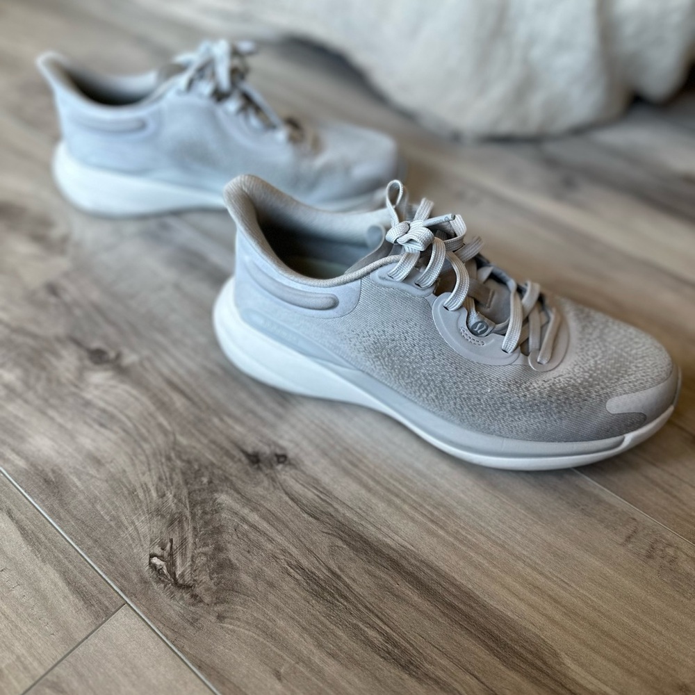 Lululemon Chargefeel Workout Light Gray Knit Fabric Sneakers